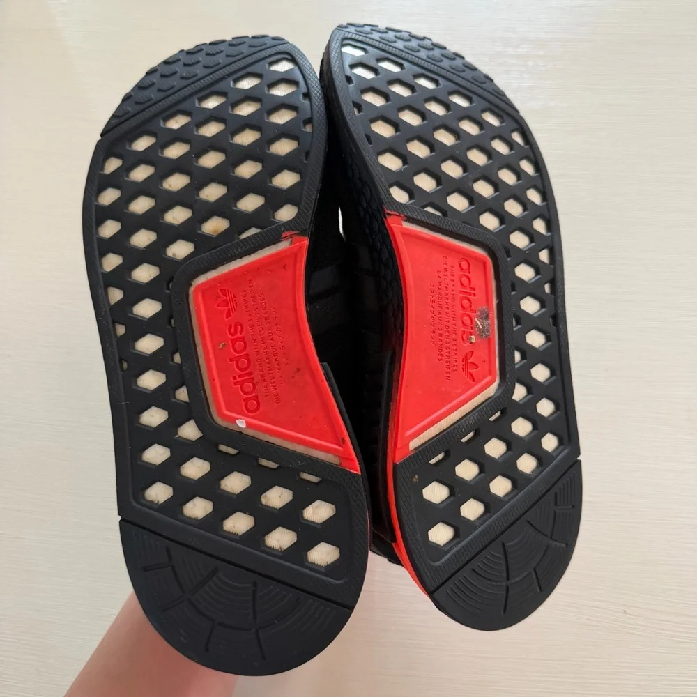 Rare Adidas x Star Wars NMD_R1 Darth Vader Sneakers‎ - Men’s 6.5 / Women’s 7.5